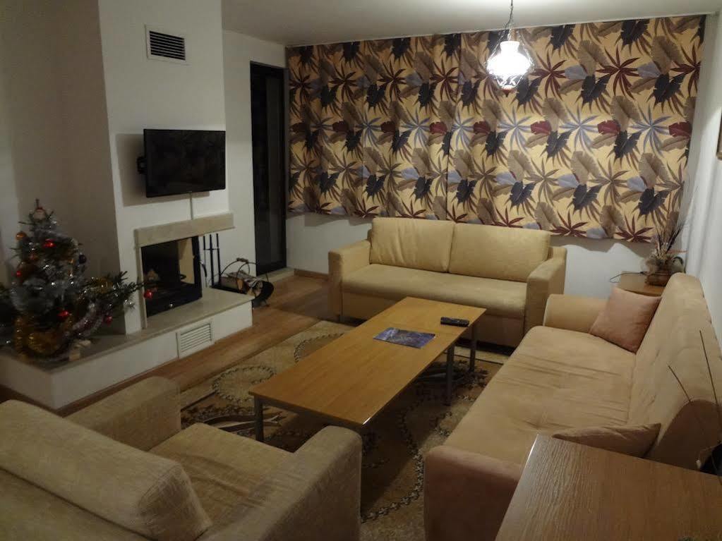 Deluxe Apartments Pamporovo Esterno foto